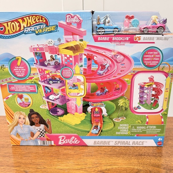 Fisher Price Little People Target Run Playset - Picture 4 of 9